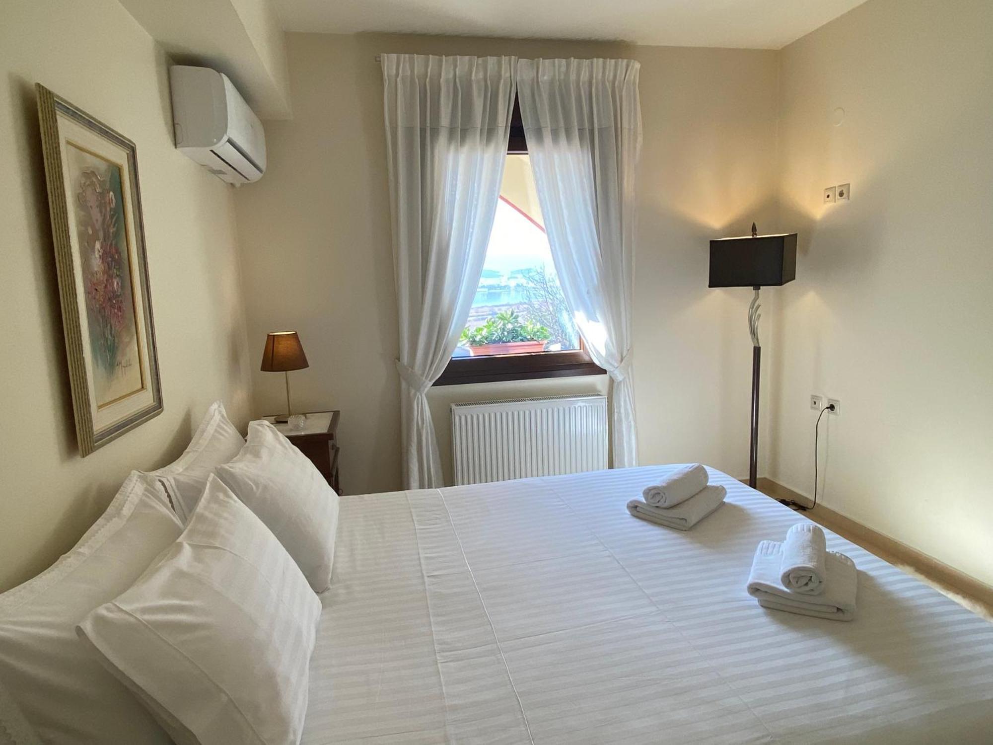 House With View In Amfithea Apartamento Ioannina Exterior foto