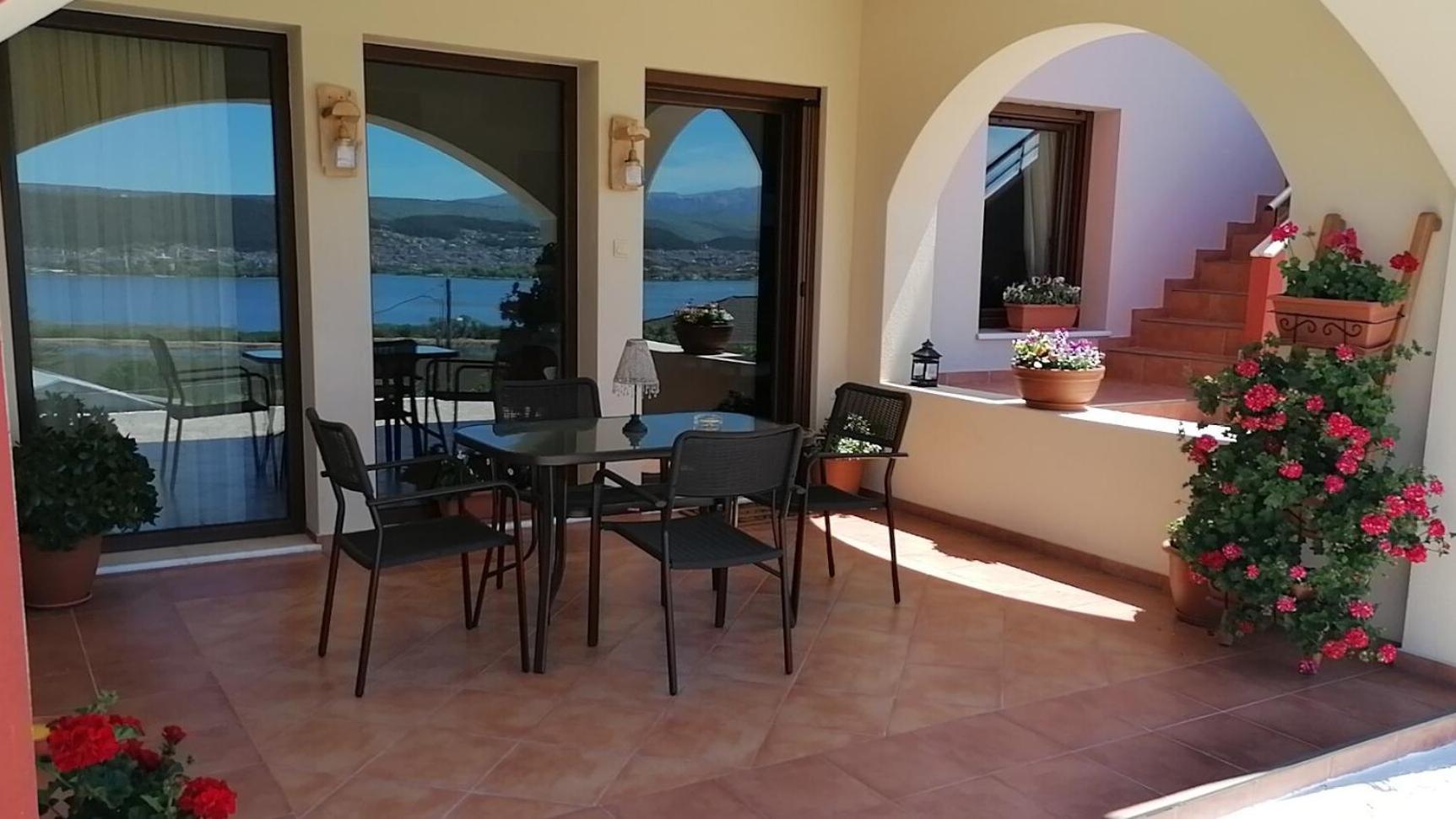 House With View In Amfithea Apartamento Ioannina Exterior foto